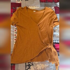 Women's Old Navy  V-Neck Wrap Top